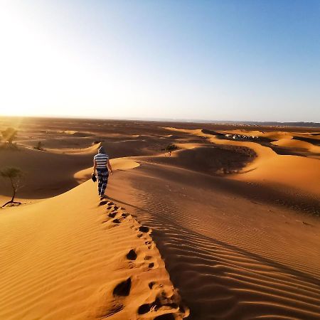 Merzouga Traditional Tents With Heating Otel Dış mekan fotoğraf